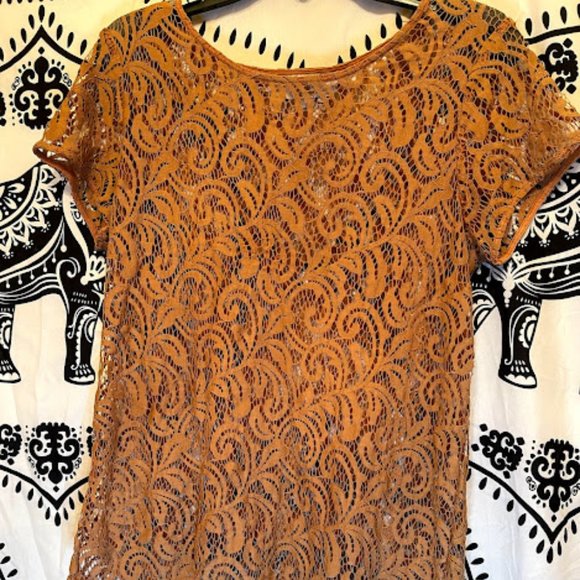 Women's Lace Floral Loft Blouse - Picture 1 of 3